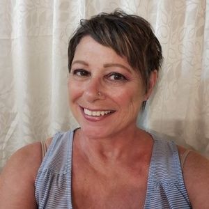 Meet your Posher, Deborah